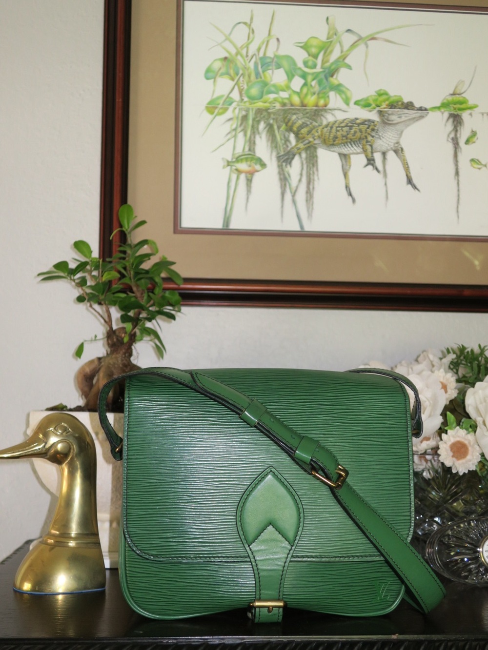 LOUIS VUITTON Epi Leather Cartouchiere Borneo Green  ☘️MM